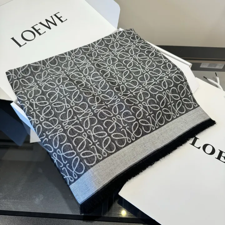 スーパーコピー ロエベ マフラー