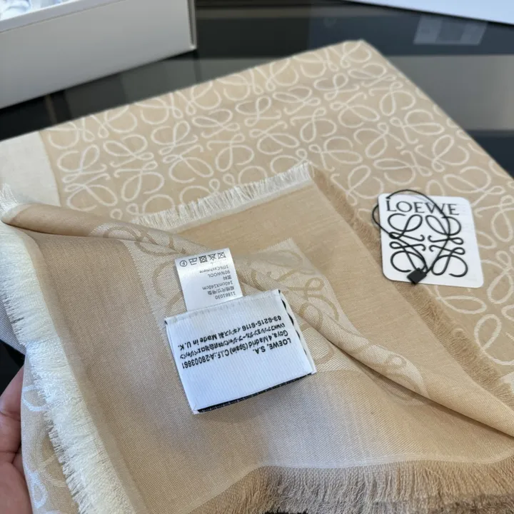 スーパーコピー ロエベ マフラー