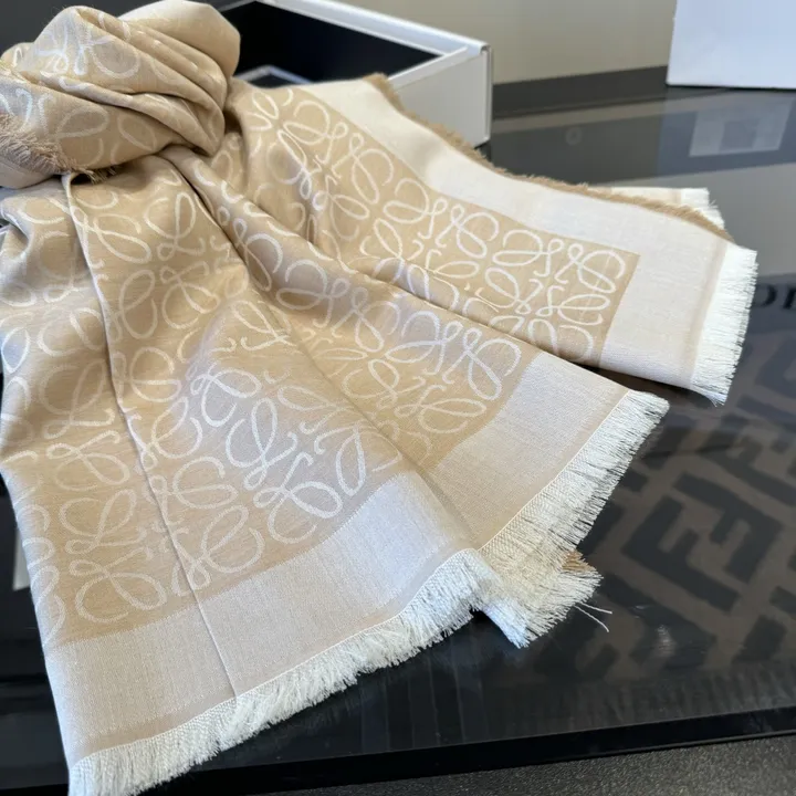 スーパーコピー ロエベ マフラー