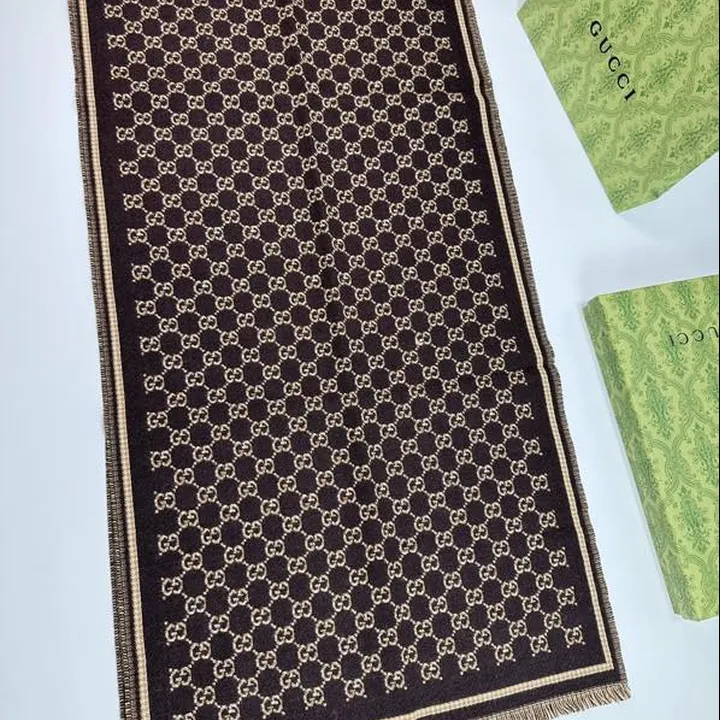 スーパーコピー グッチ マフラー