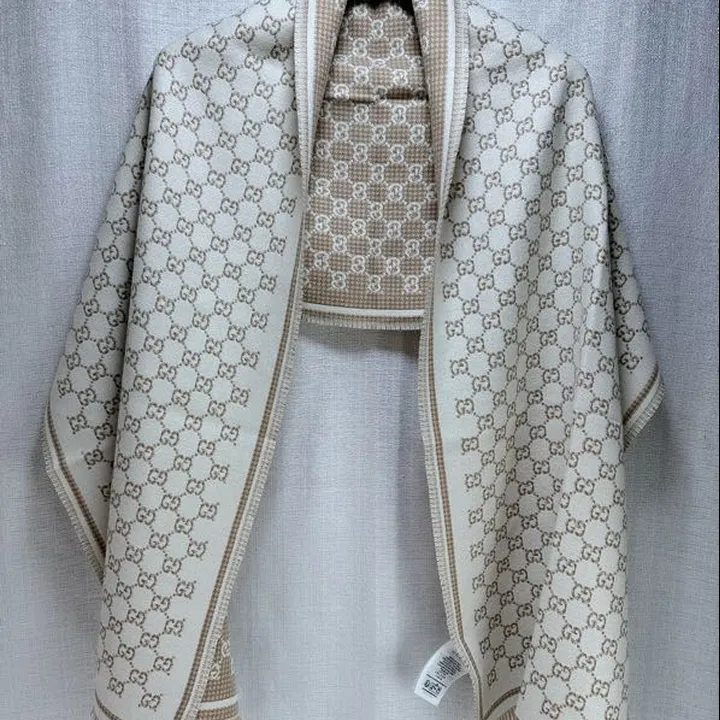 スーパーコピー グッチ マフラー