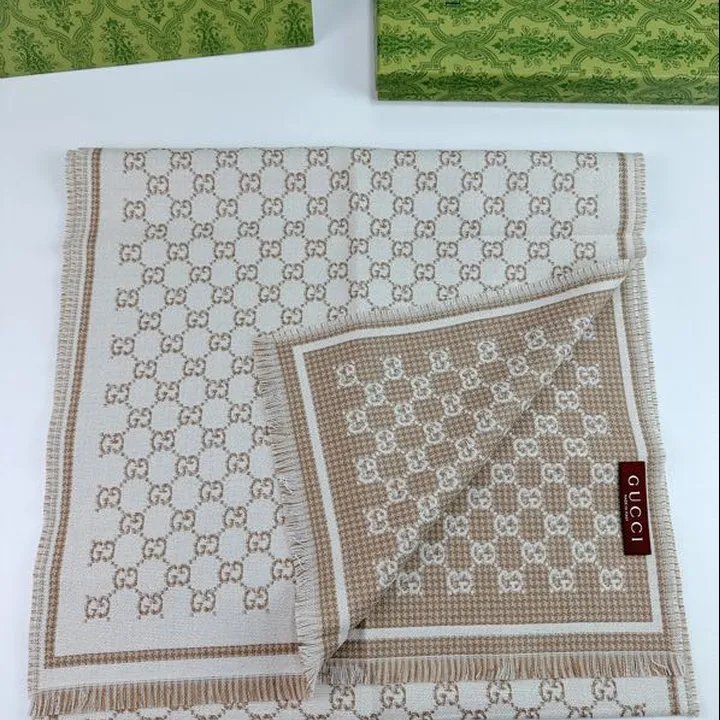 スーパーコピー グッチ マフラー