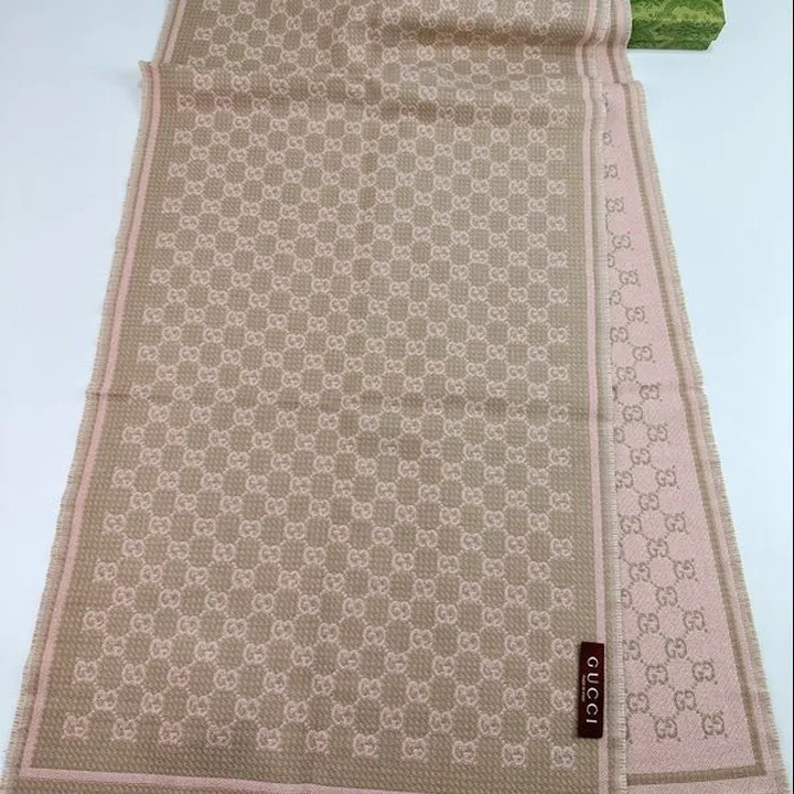 スーパーコピー グッチ マフラー