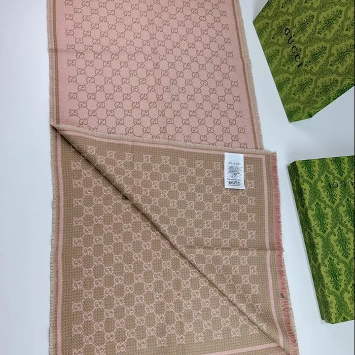 スーパーコピー グッチ マフラー