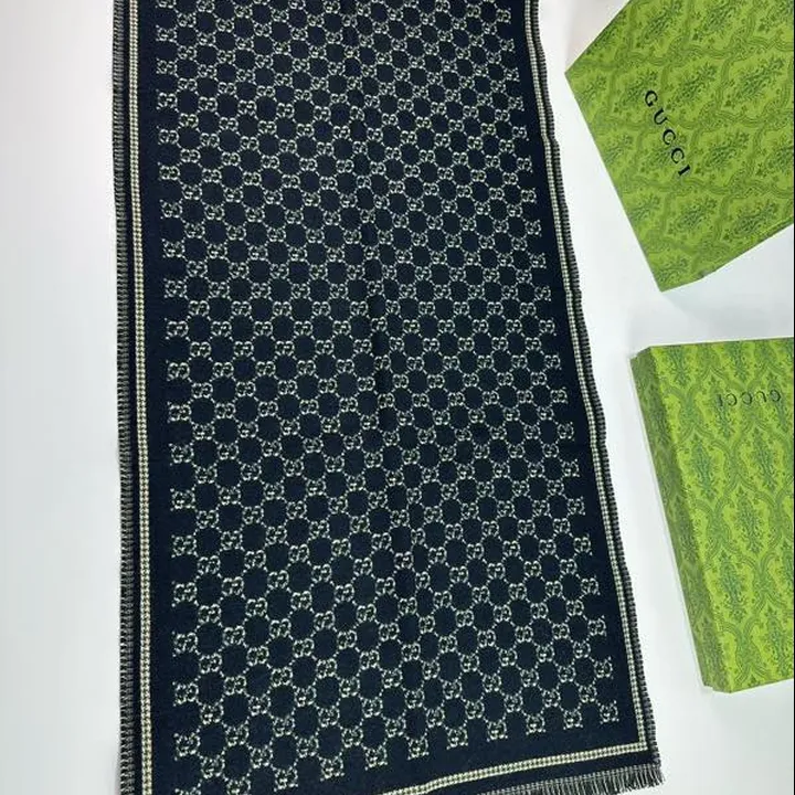 スーパーコピー グッチ マフラー