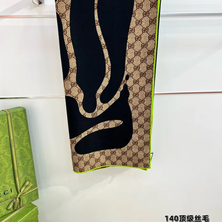 スーパーコピー グッチ マフラー