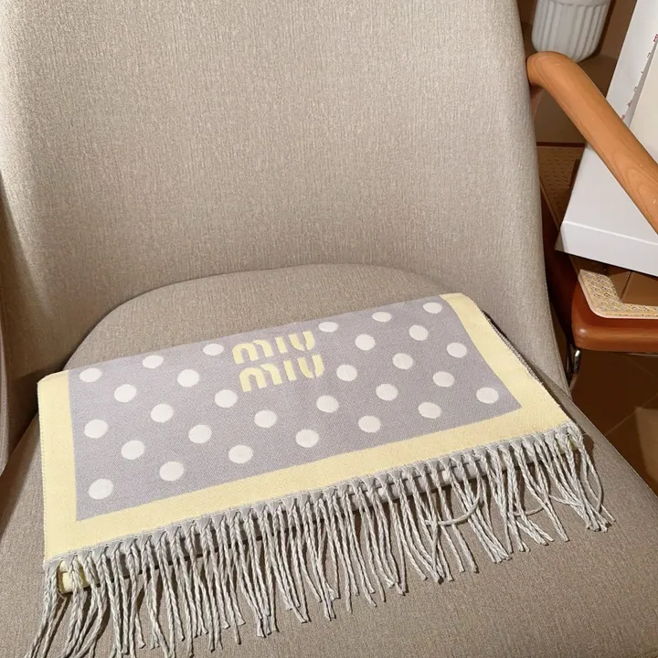 スーパーコピー フェンディ マフラー