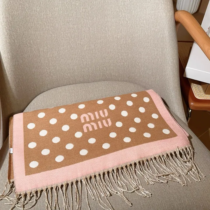 スーパーコピー フェンディ マフラー