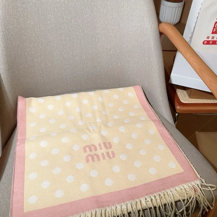 スーパーコピー フェンディ マフラー