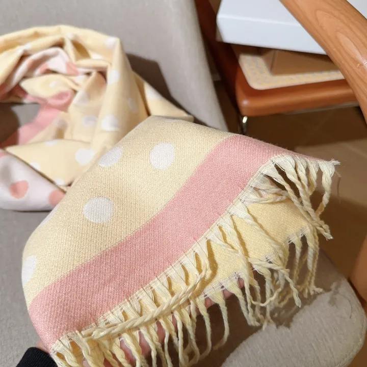 スーパーコピー フェンディ マフラー