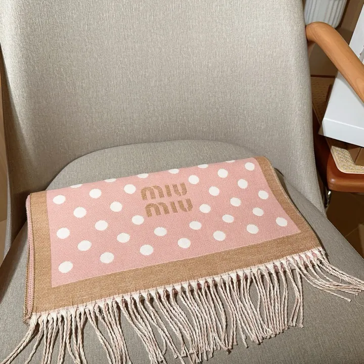 スーパーコピー フェンディ マフラー