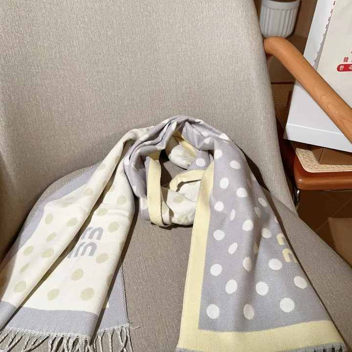 スーパーコピー フェンディ マフラー