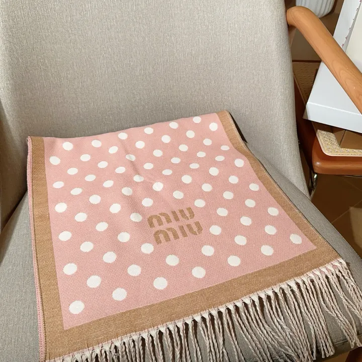 スーパーコピー フェンディ マフラー