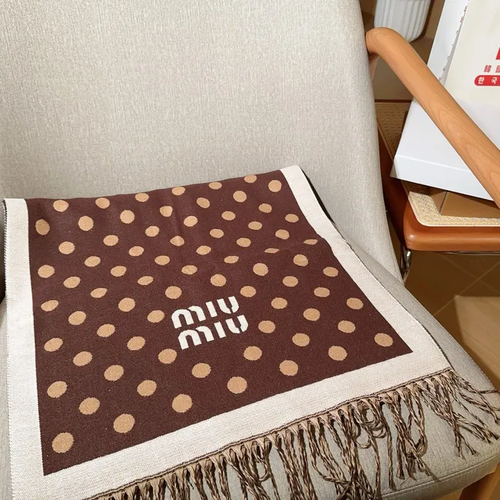 スーパーコピー フェンディ マフラー