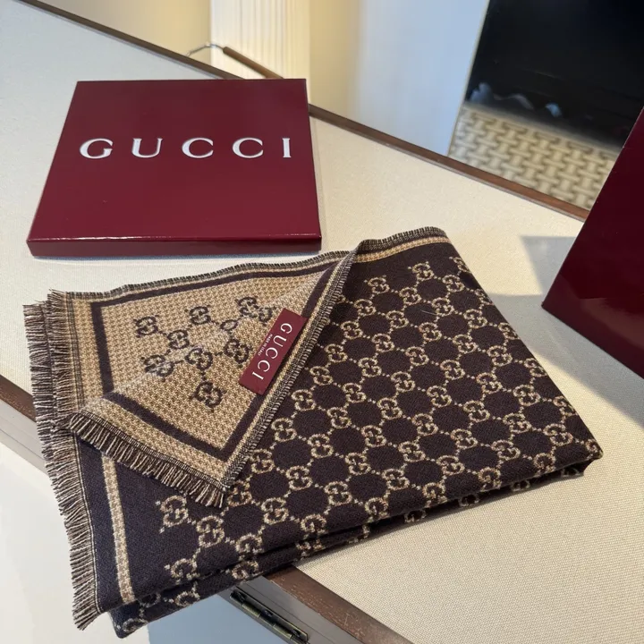 スーパーコピー グッチ マフラー