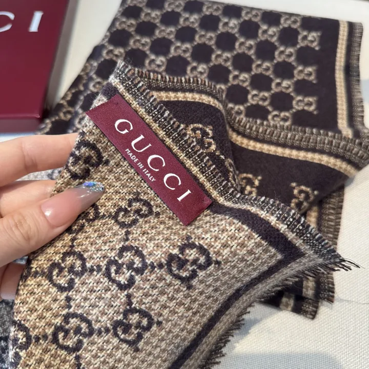 スーパーコピー グッチ マフラー