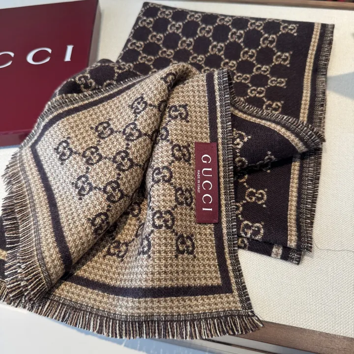 スーパーコピー グッチ マフラー