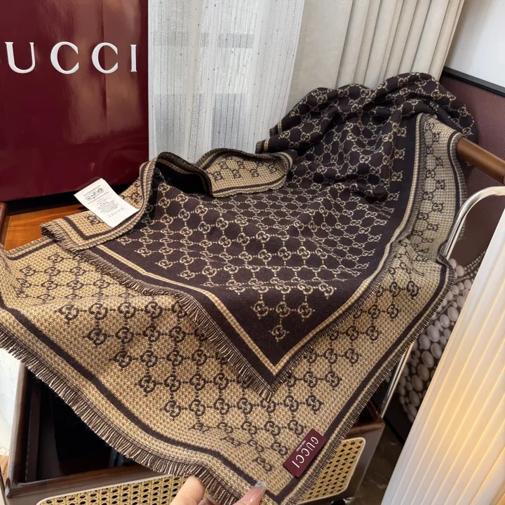 スーパーコピー グッチ マフラー