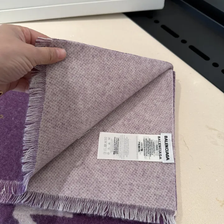 スーパーコピー バレンシアガ マフラー