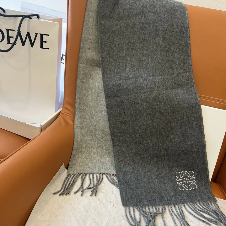 スーパーコピー ロエベ マフラー