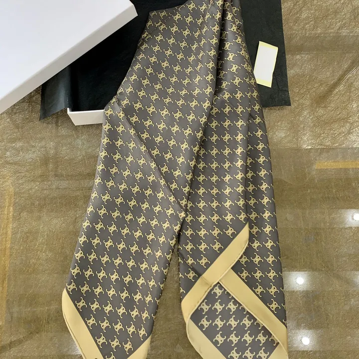 スーパーコピー セリーヌ マフラー