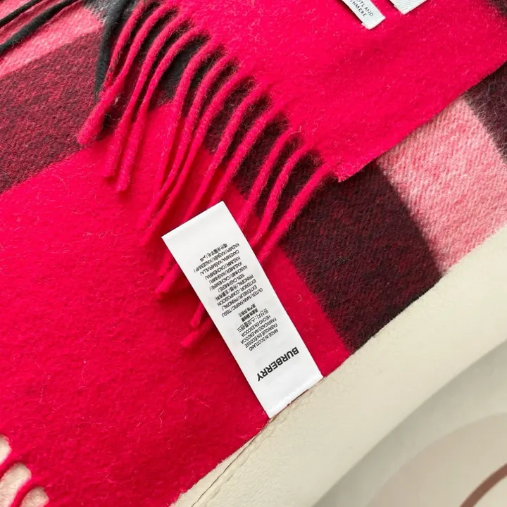 スーパーコピー バーバリー ス マフラー