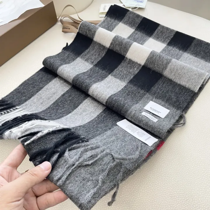 スーパーコピー バーバリー ス マフラー