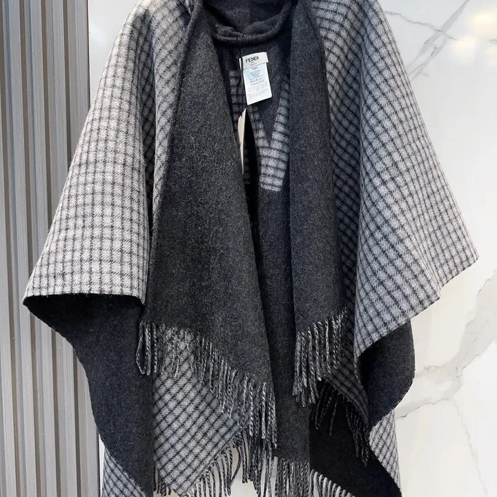 スーパーコピー フェンディ マフラー