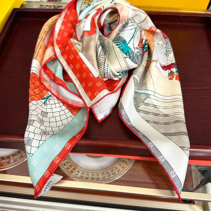 スーパーコピー フェンディ マフラー