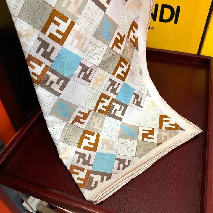 スーパーコピー フェンディ マフラー