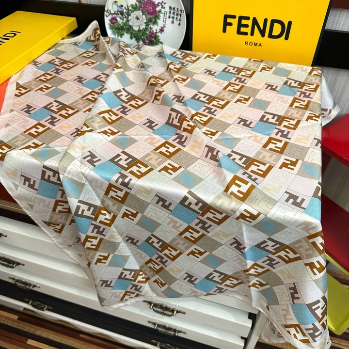 スーパーコピー フェンディ マフラー