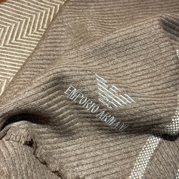 スーパーコピー アルマーニ マフラー