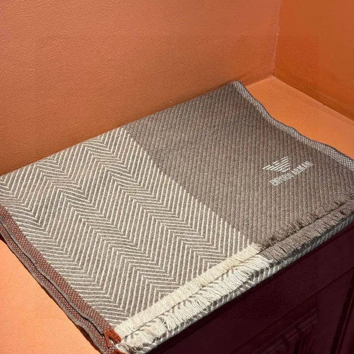 スーパーコピー アルマーニ マフラー