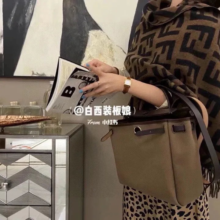 スーパーコピー フェンディ マフラー