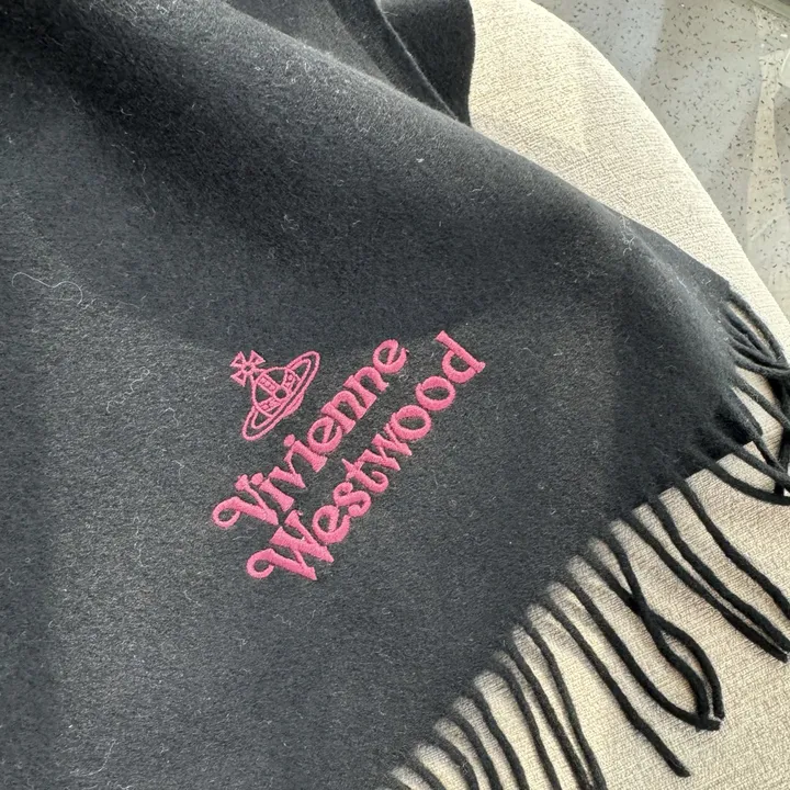 スーパーコピー ヴィヴィアン・ウエストウッド マフラー