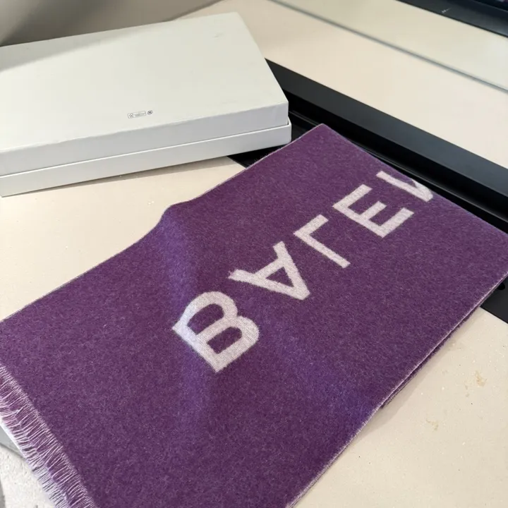 スーパーコピー セリーヌ マフラー