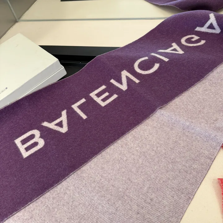 スーパーコピー セリーヌ マフラー