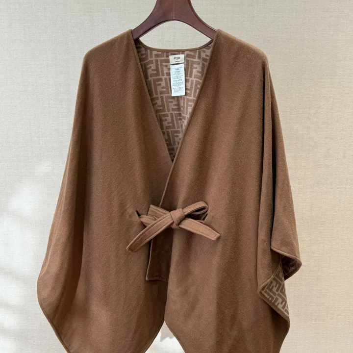 スーパーコピー フェンディ マフラー