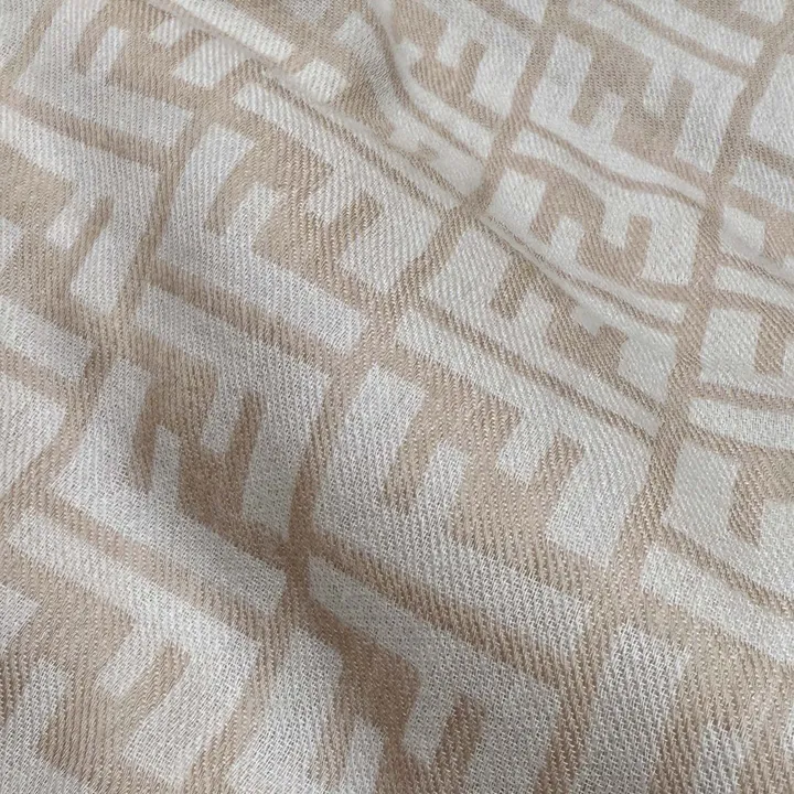 スーパーコピー フェンディ マフラー