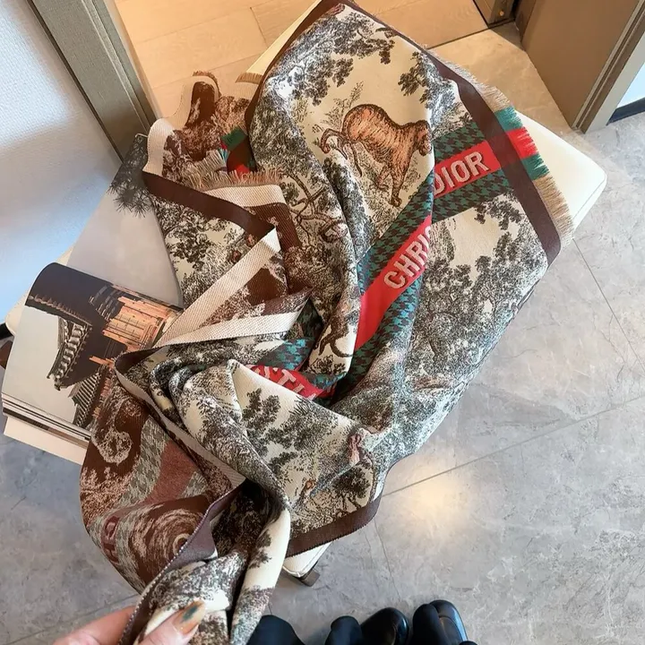 スーパーコピー ディオール マフラー