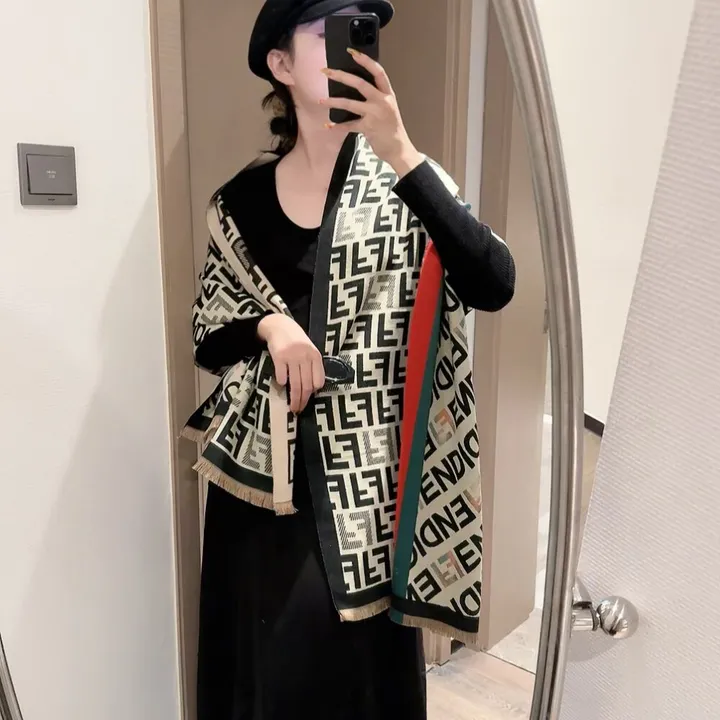 スーパーコピー フェンディ マフラー