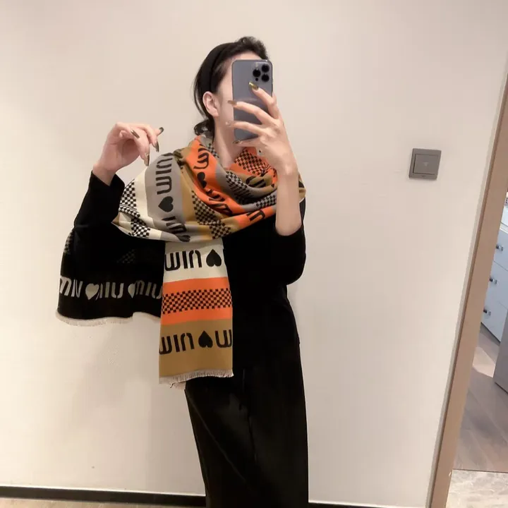 スーパーコピー フェンディ マフラー