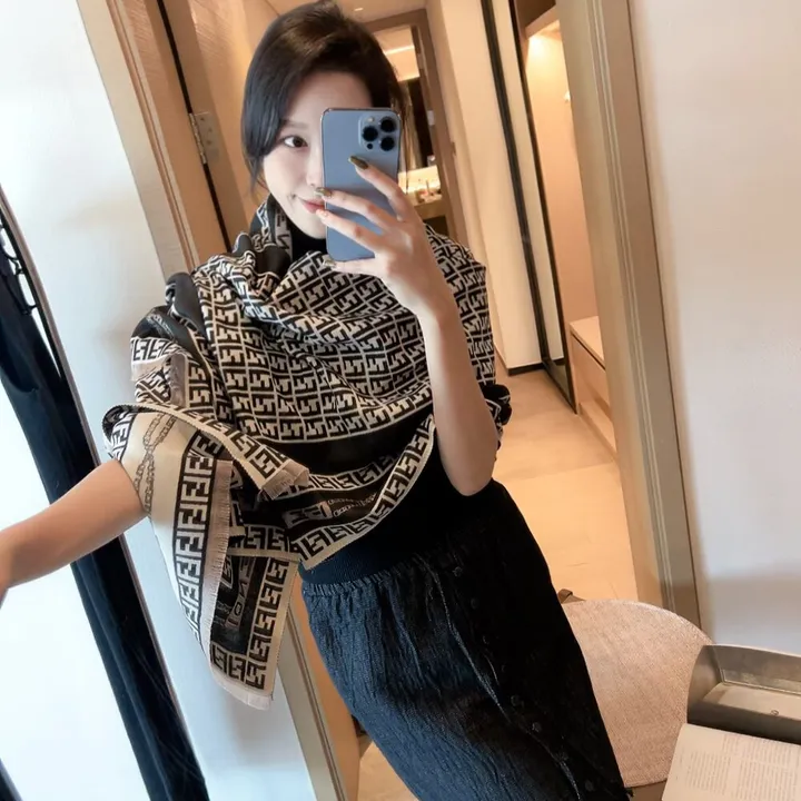 スーパーコピー フェンディ マフラー