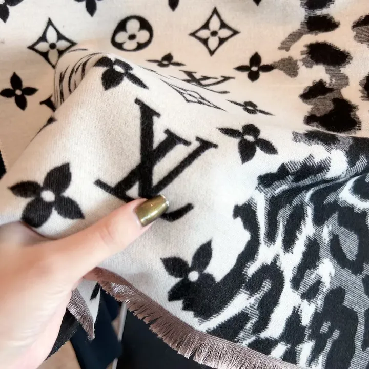 スーパーコピー ルイヴィトン マフラー