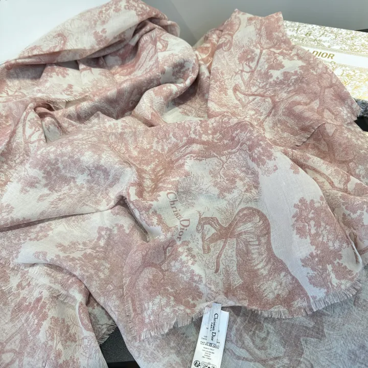 スーパーコピー ディオール マフラー