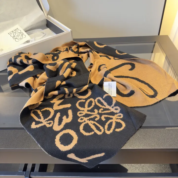 スーパーコピー ロエベ マフラー