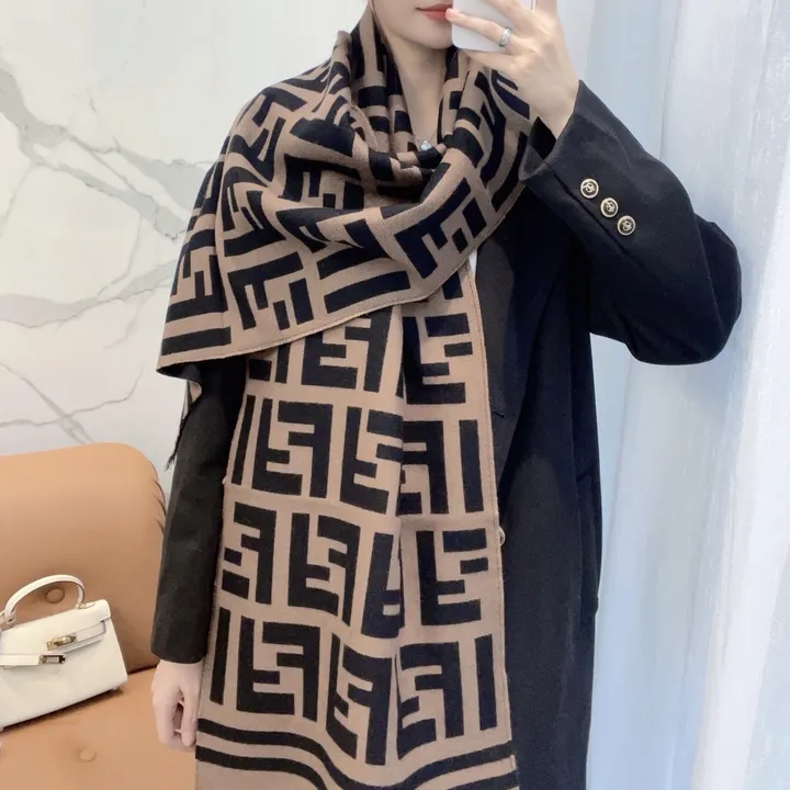 スーパーコピー フェンディ マフラー