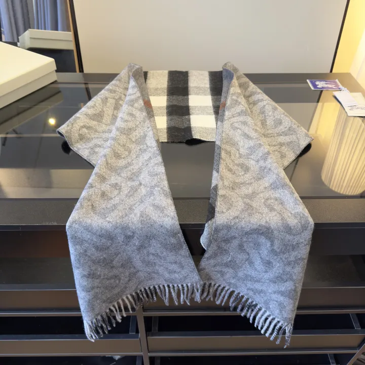 スーパーコピー バーバリー ス マフラー