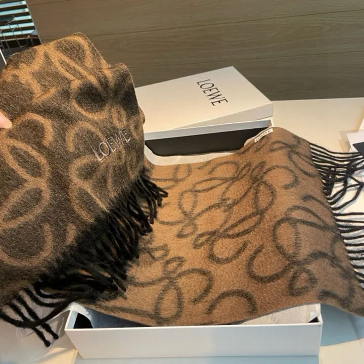 スーパーコピー ロエベ マフラー