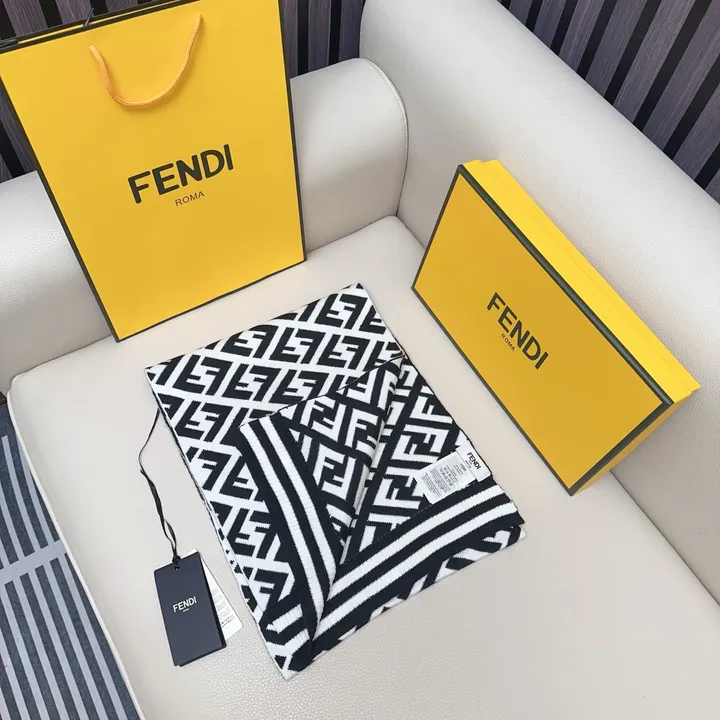 スーパーコピー フェンディ マフラー